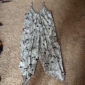Womens size M JUMPSUIT